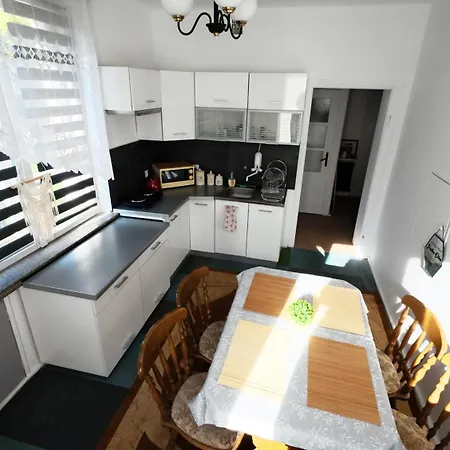 Redlowo Hostel
